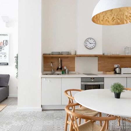The Barcelona Centric Apt By Maison Pinata Exterior photo