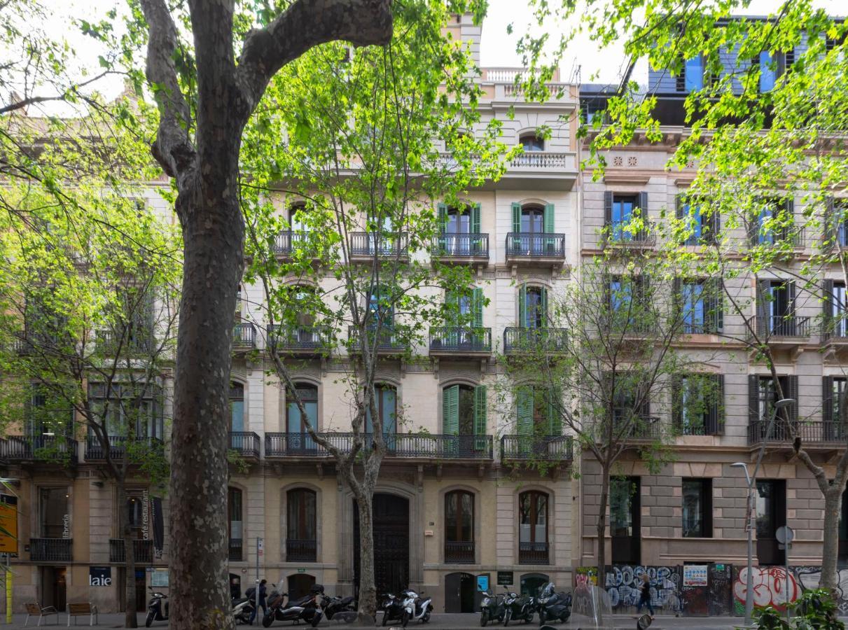 The Barcelona Centric Apt By Maison Pinata Exterior photo